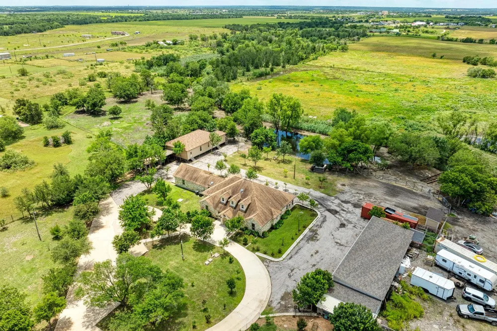 15611 Giese Lane Manor, TX 78653