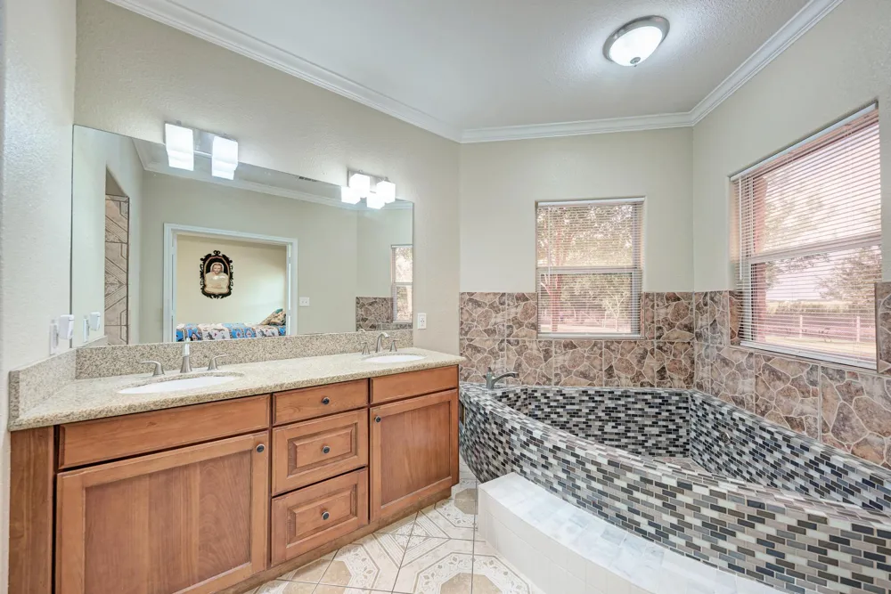 15611 Giese Lane Manor, TX 78653