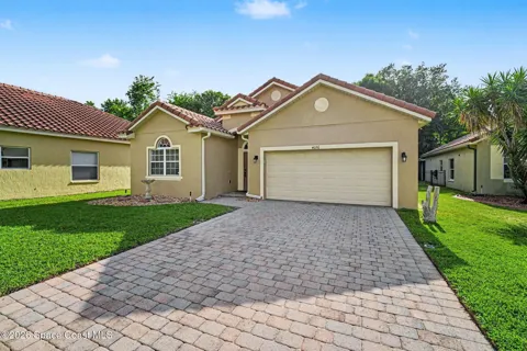 4076 Fitzroy Reef Drive