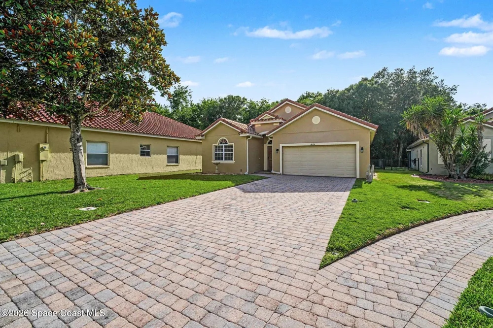 4076 Fitzroy Reef Drive Mims, FL 32754