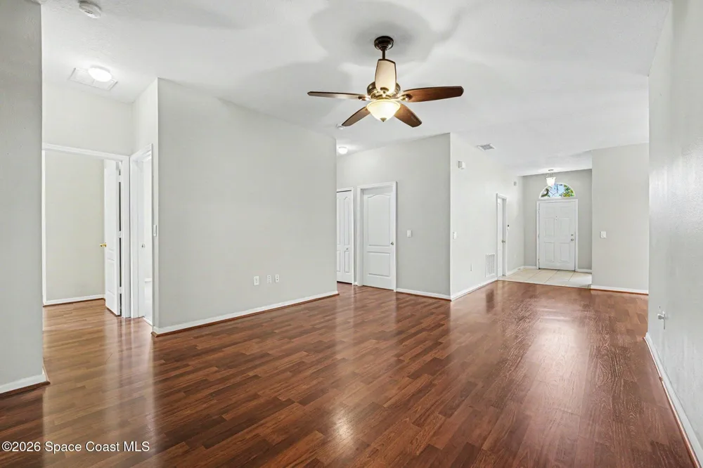 4076 Fitzroy Reef Drive Mims, FL 32754
