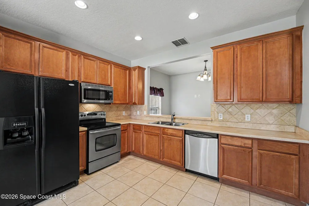 4076 Fitzroy Reef Drive Mims, FL 32754