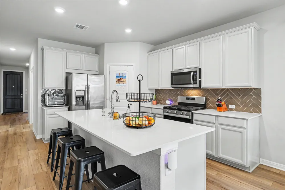112 Rocking R Court Georgetown, TX 78633