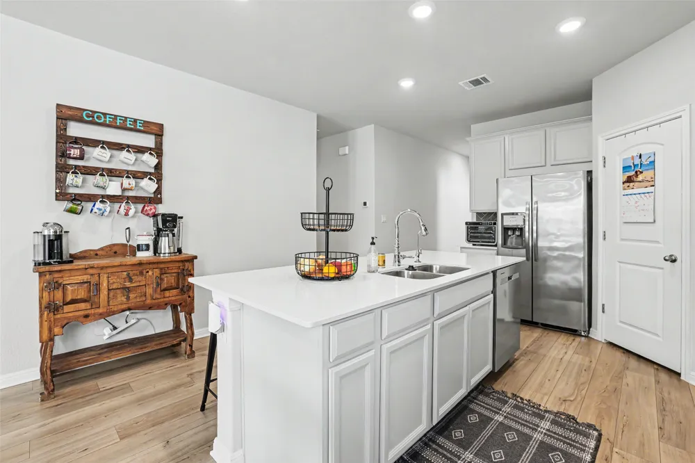 112 Rocking R Court Georgetown, TX 78633