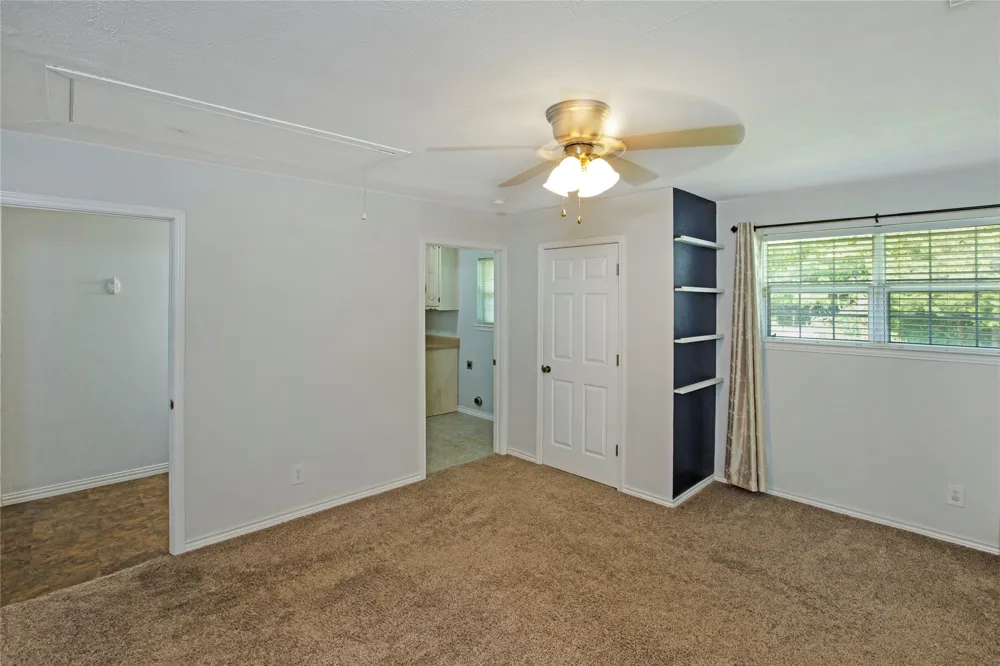 107 Oak Creek Lane Ovilla, TX 75154