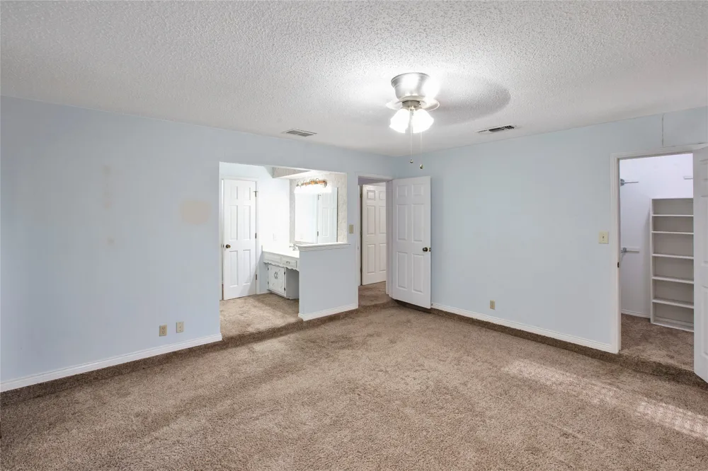 107 Oak Creek Lane Ovilla, TX 75154