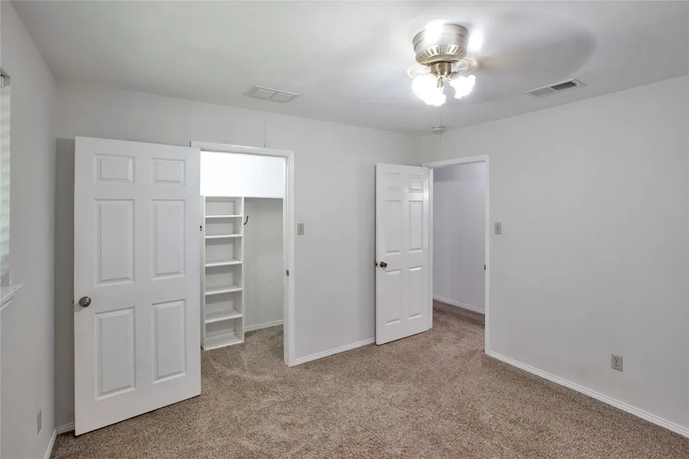 107 Oak Creek Lane Ovilla, TX 75154