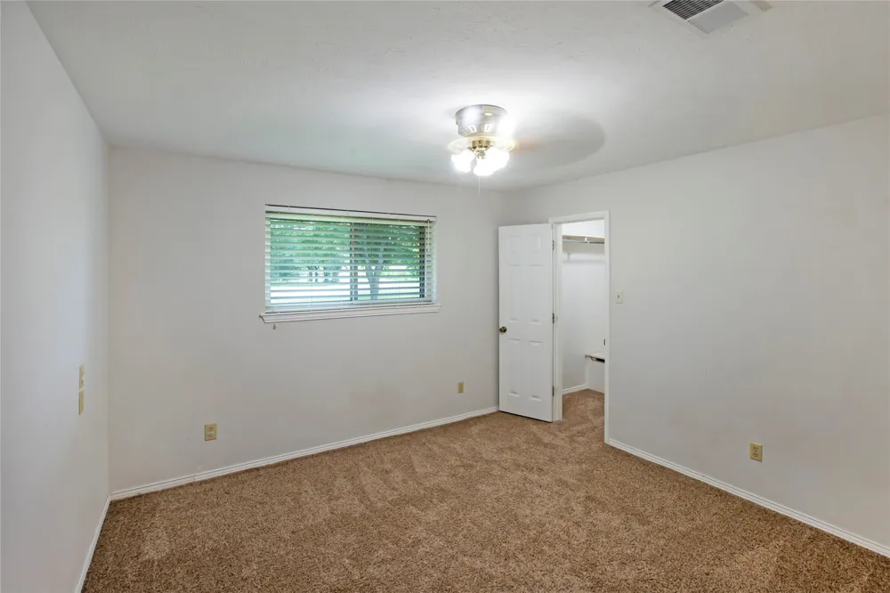 107 Oak Creek Lane Ovilla, TX 75154