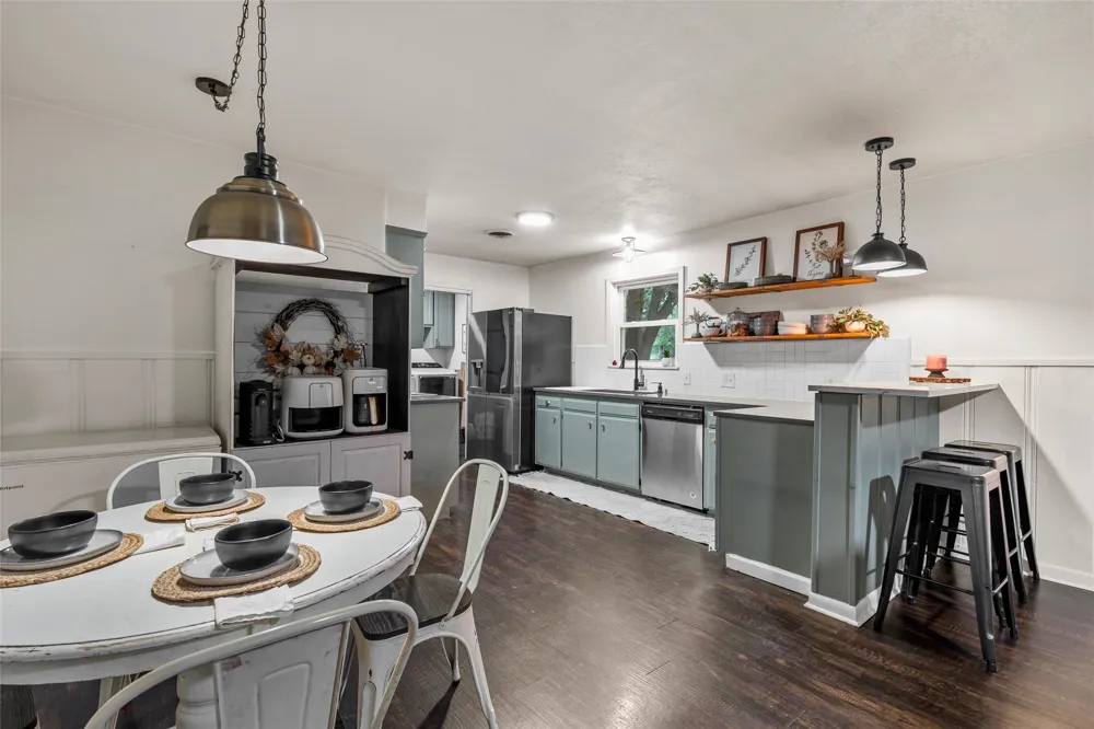 617 Cardinal Drive Woodway, TX 76712