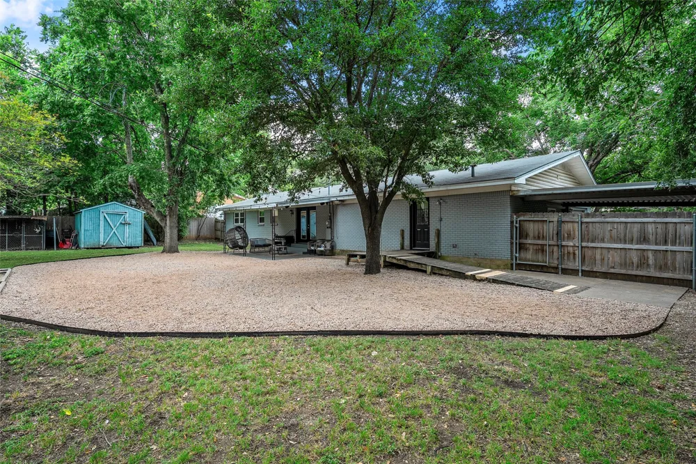 617 Cardinal Drive Woodway, TX 76712