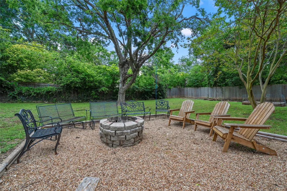 617 Cardinal Drive Woodway, TX 76712