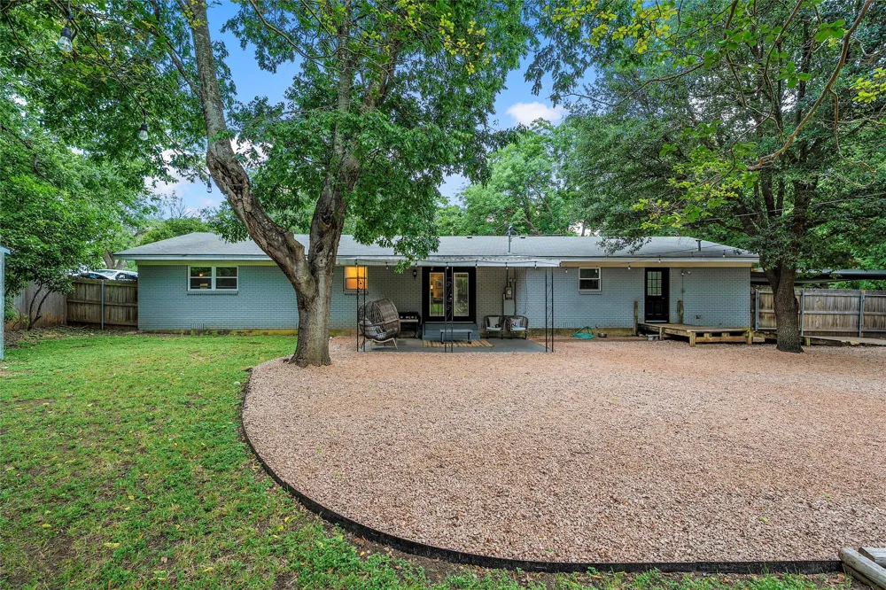 617 Cardinal Drive Woodway, TX 76712
