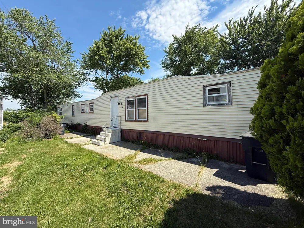 227 NEVADA AVENUE Williamstown, NJ 08094