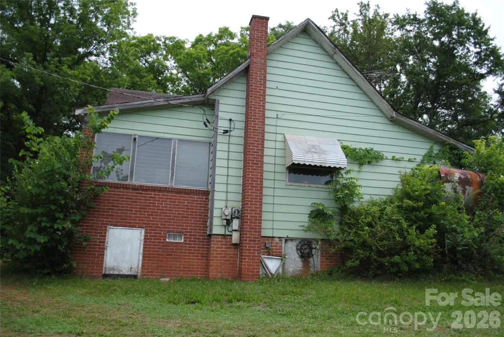 153 & 135 Caroleen Street Forest City, NC 28043