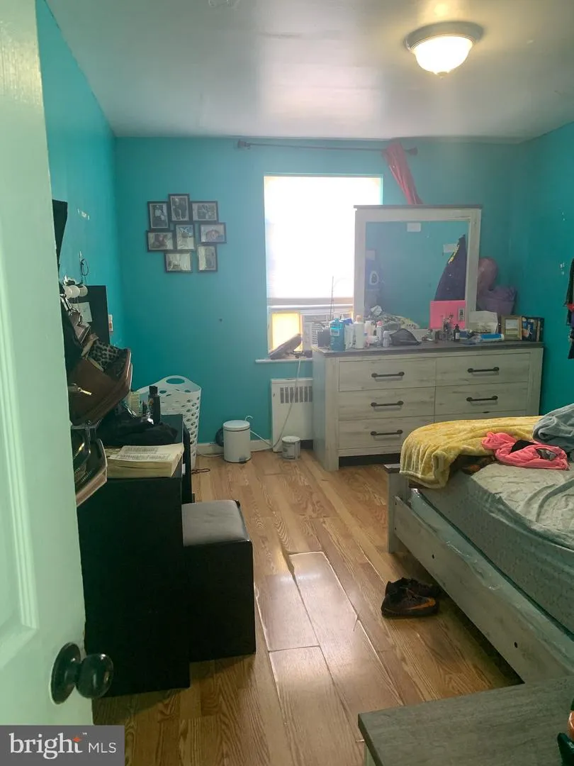 1465 CRESTON STREET Philadelphia, PA 19149