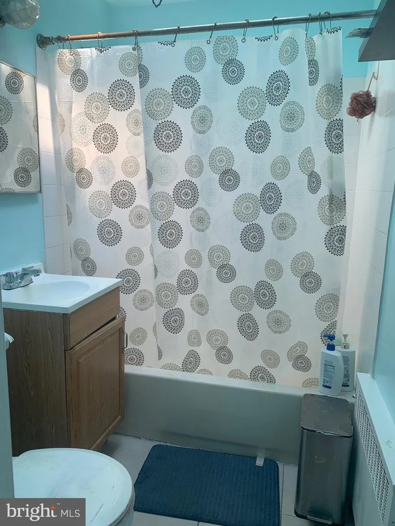 1465 CRESTON STREET Philadelphia, PA 19149