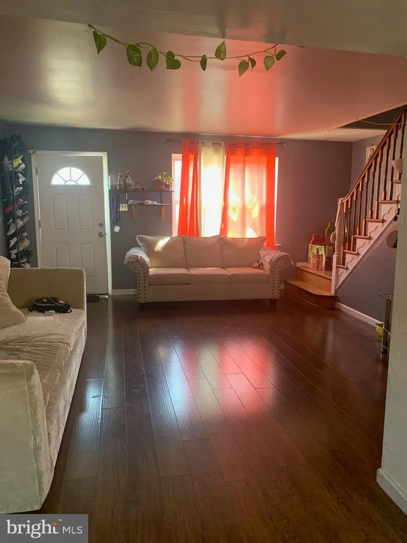 1465 CRESTON STREET Philadelphia, PA 19149