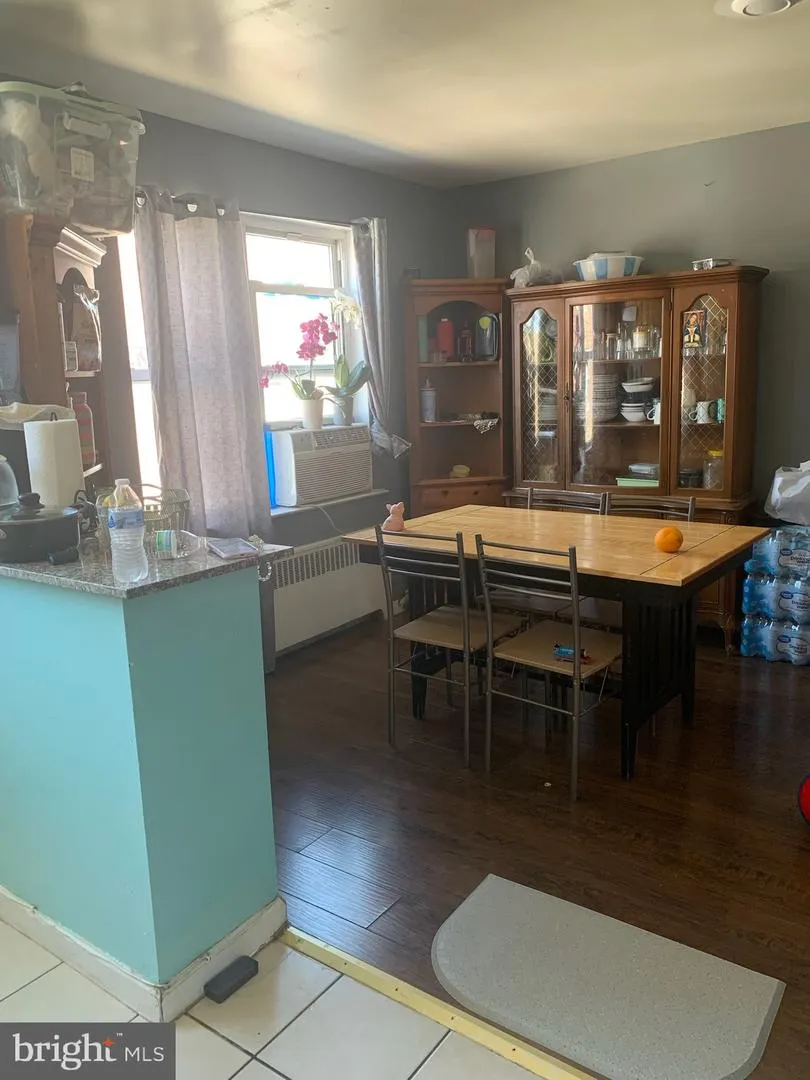 1465 CRESTON STREET Philadelphia, PA 19149
