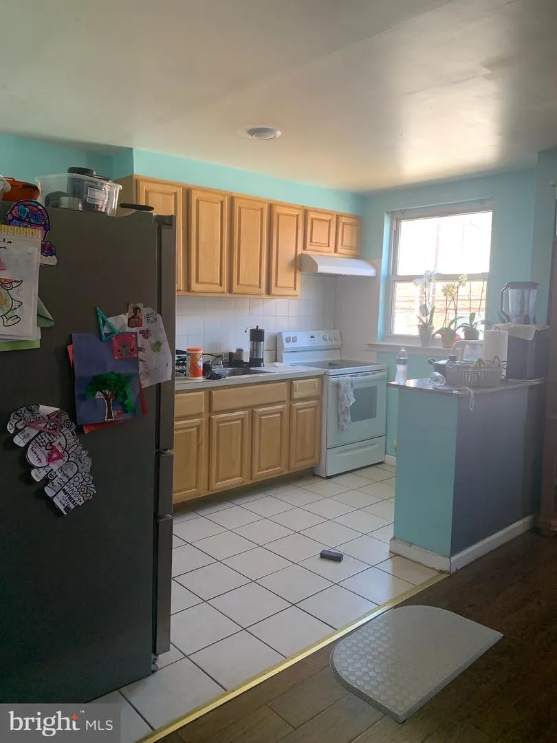 1465 CRESTON STREET Philadelphia, PA 19149