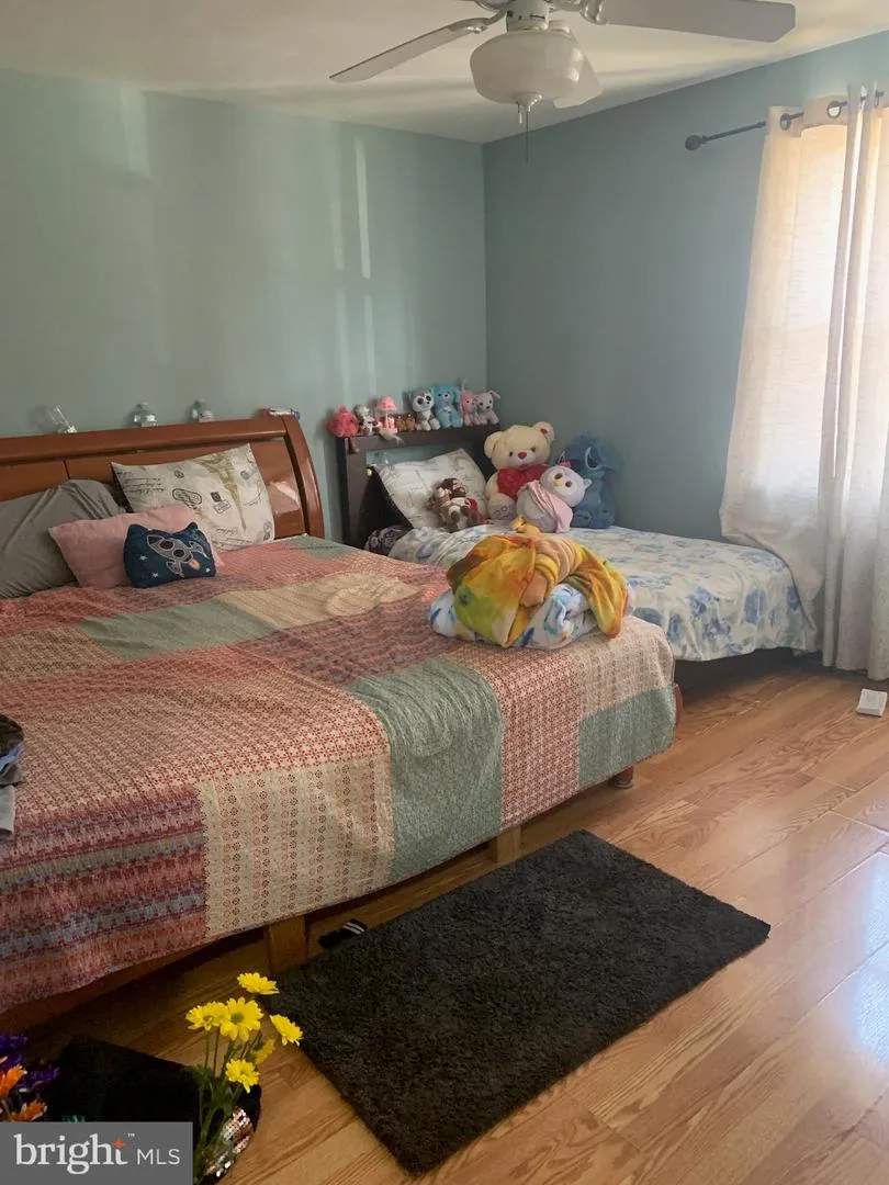 1465 CRESTON STREET Philadelphia, PA 19149