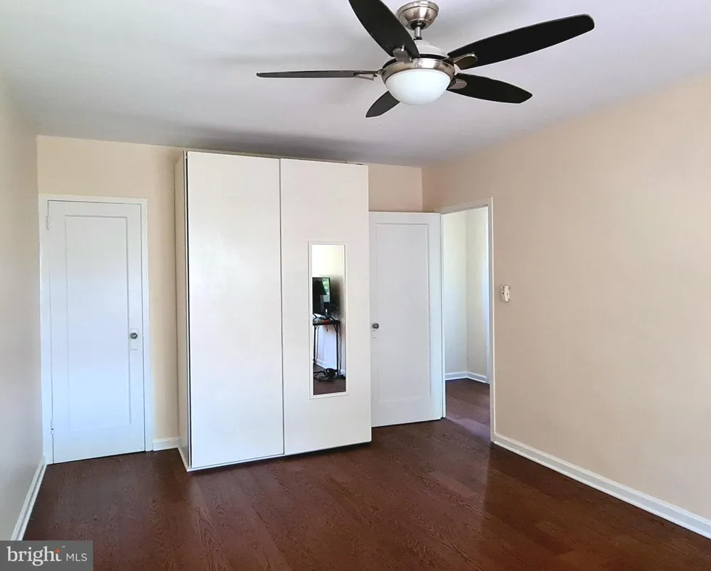 1622 RIPON PLACE Alexandria, VA 22302