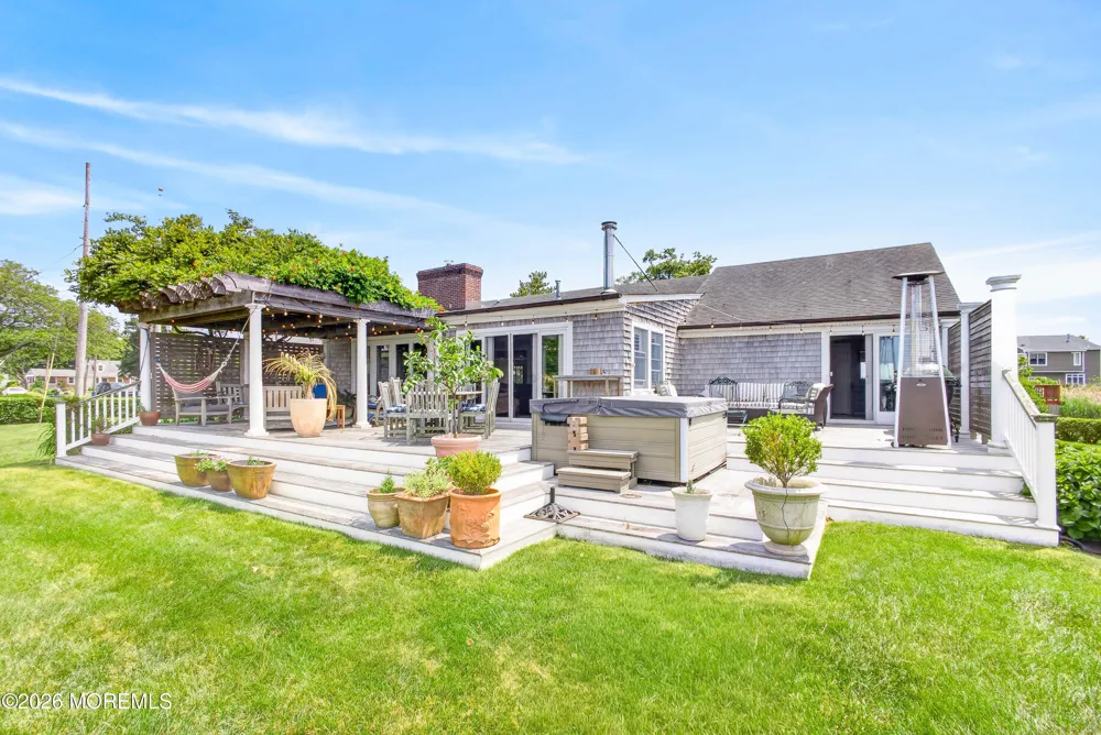 20 Bayonne Avenue Monmouth Beach, NJ 07750