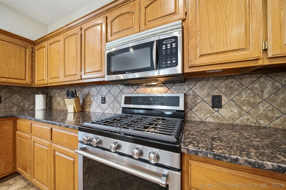 1290 Cliff Drive Cleveland, OK 74020