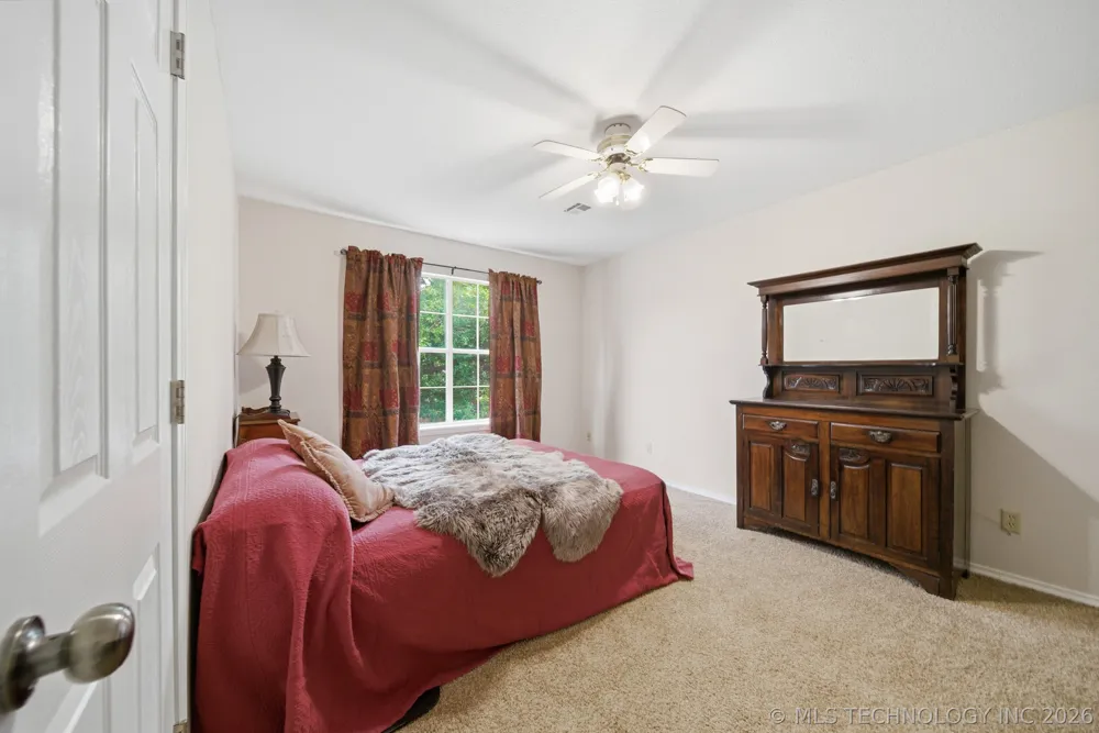 1290 Cliff Drive Cleveland, OK 74020