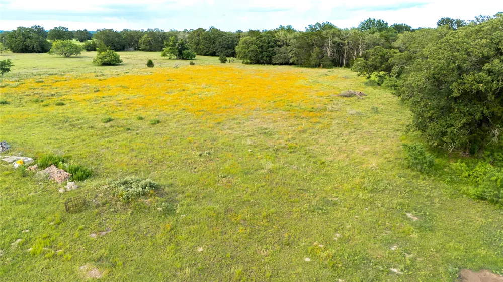 1395 S Highway 95 Smithville, TX 78957