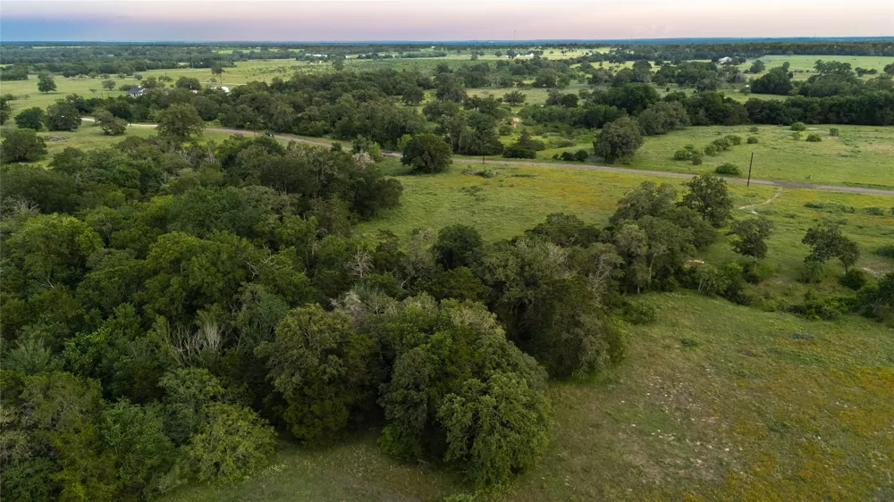 1395 S Highway 95 Smithville, TX 78957