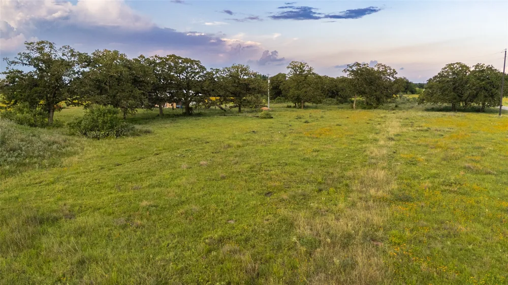 1395 S Highway 95 Smithville, TX 78957