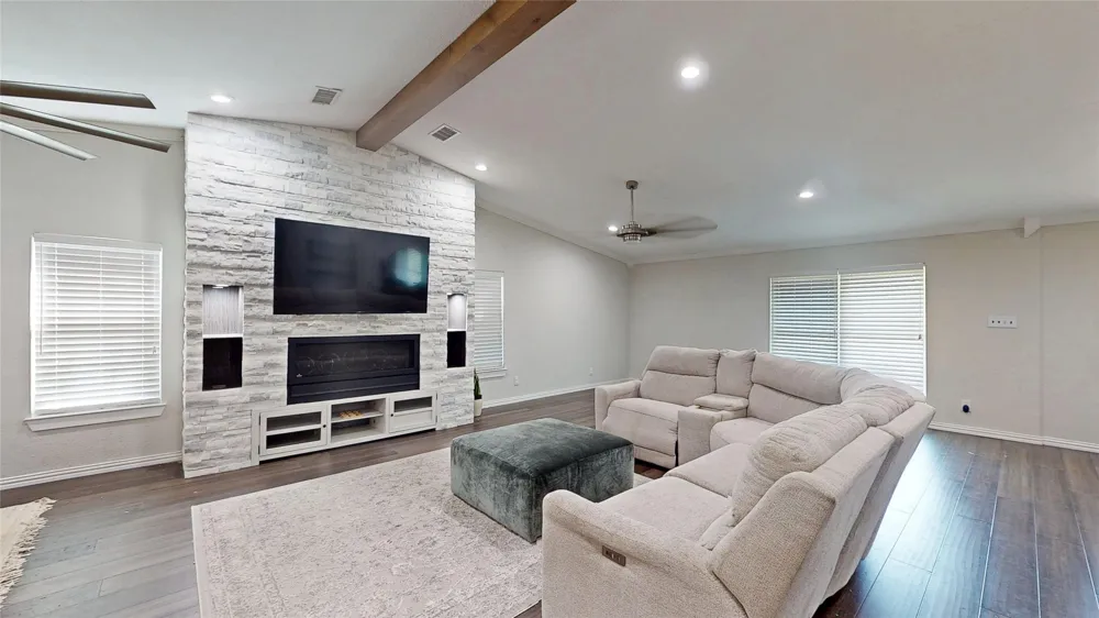 438 Willow Springs Drive Coppell, TX 75019