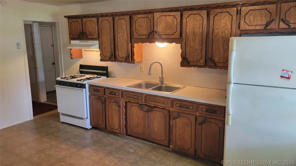 1001 W 14th Ada, OK 74820
