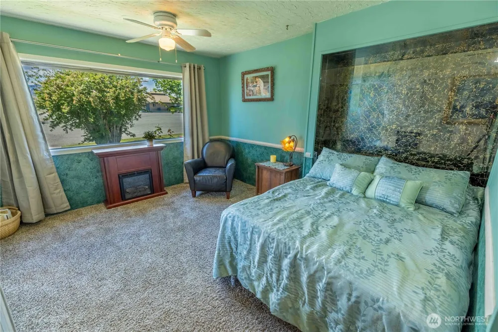 100 Omak Airport Road Omak, WA 98841