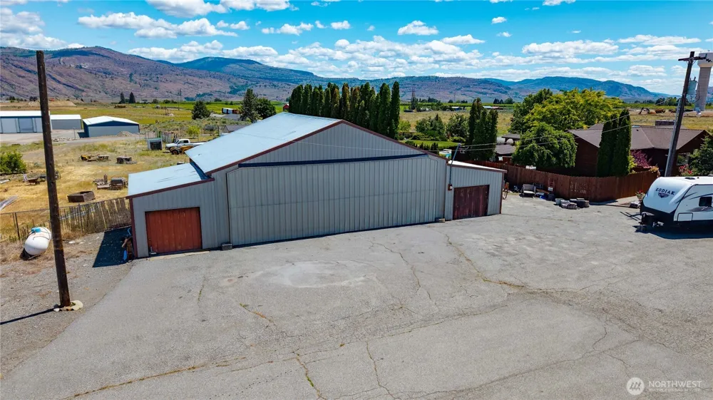 100 Omak Airport Road Omak, WA 98841