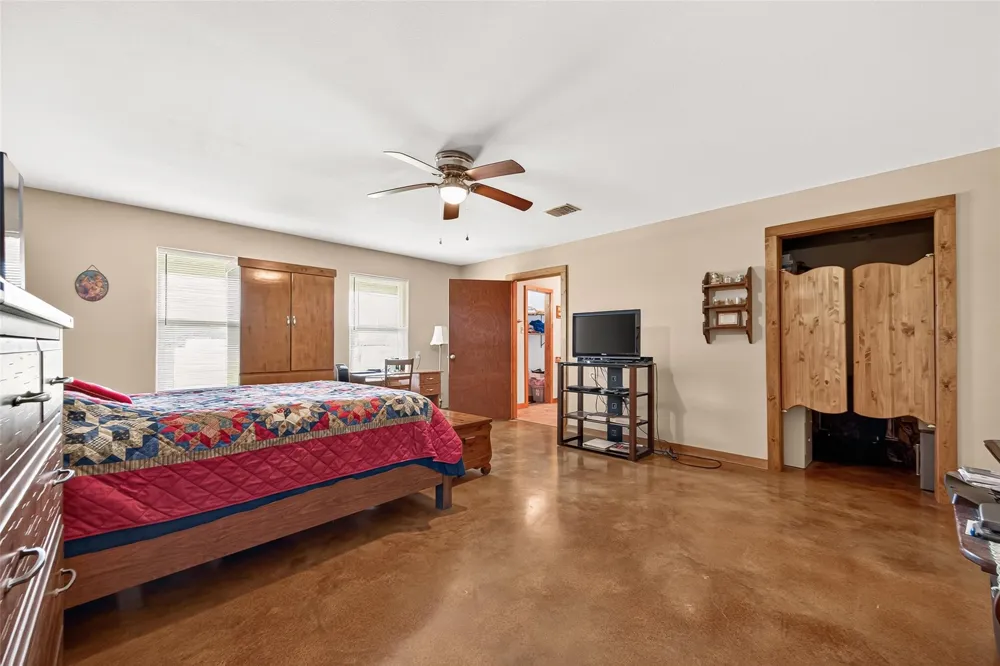 8430 Altimore Road Needville, TX 77461