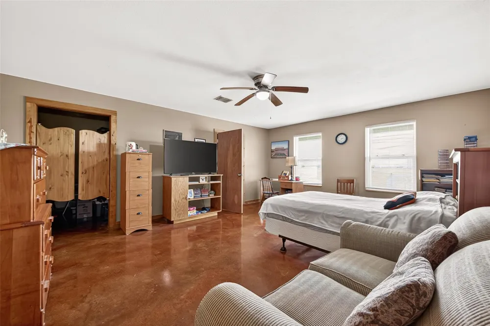 8430 Altimore Road Needville, TX 77461