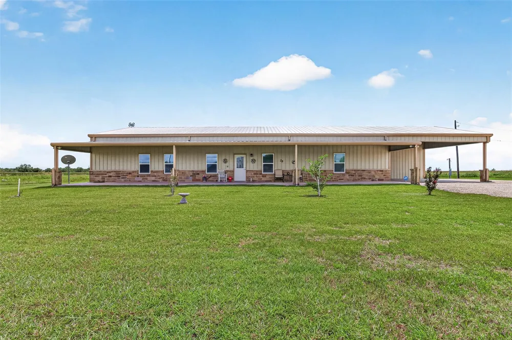 8430 Altimore Road Needville, TX 77461