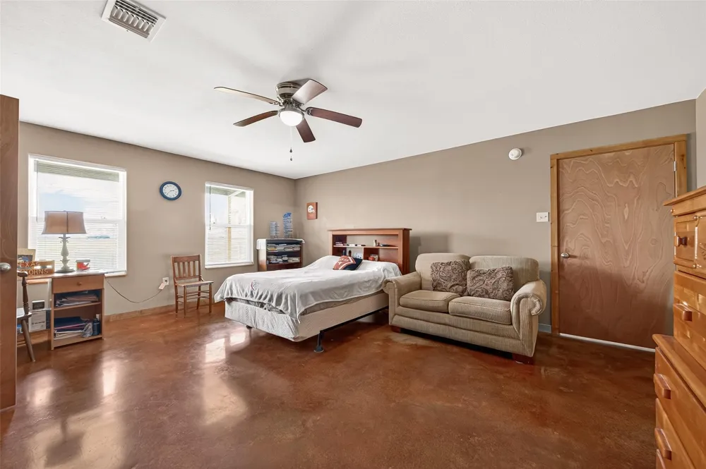 8430 Altimore Road Needville, TX 77461