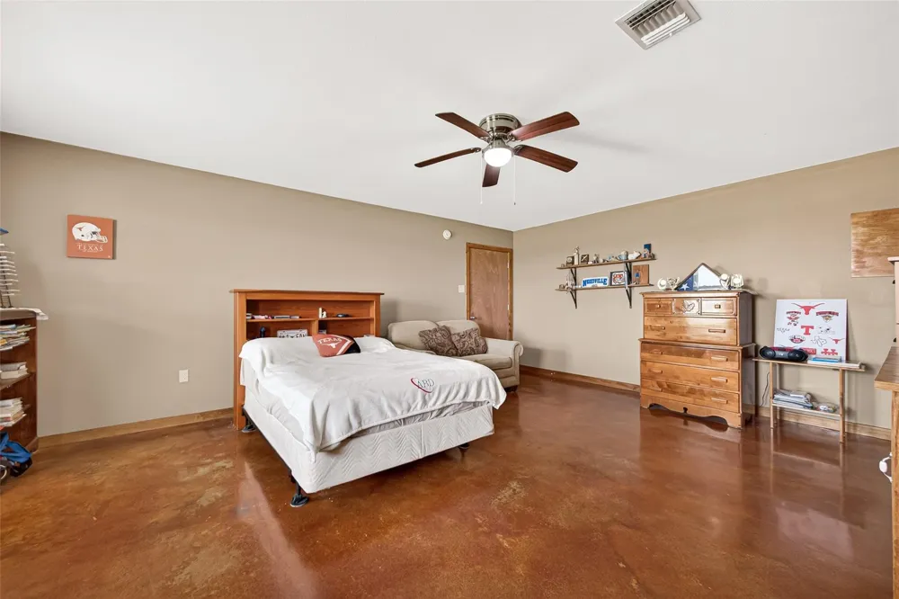 8430 Altimore Road Needville, TX 77461