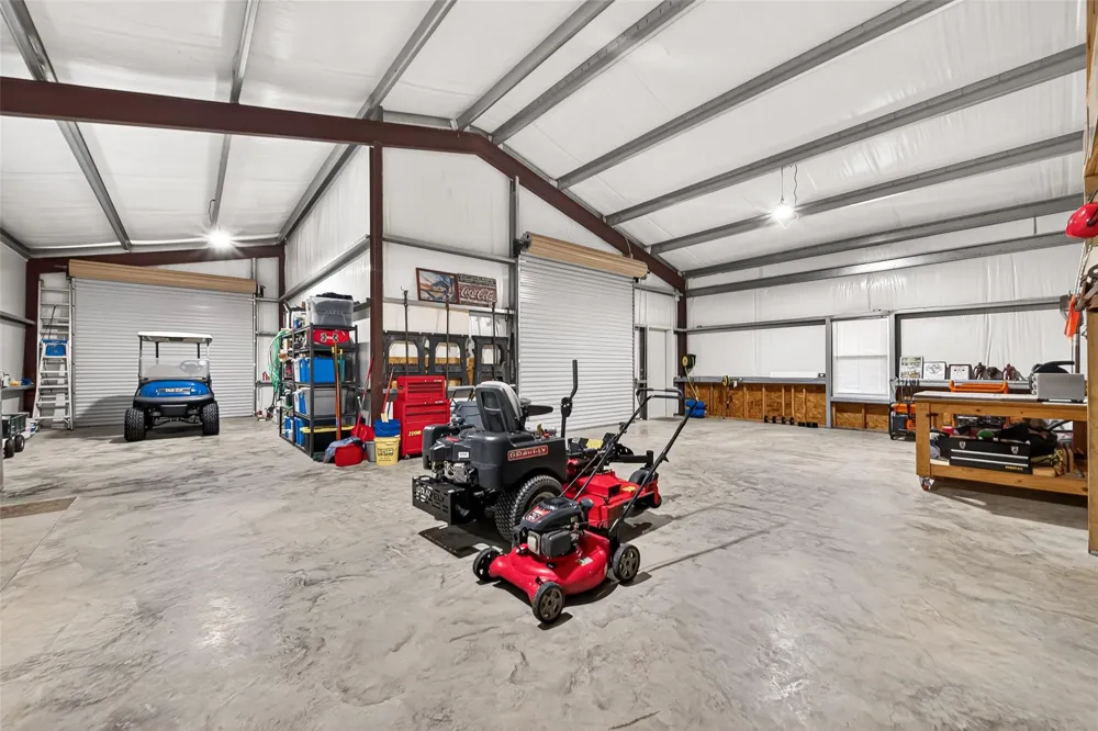 8430 Altimore Road Needville, TX 77461