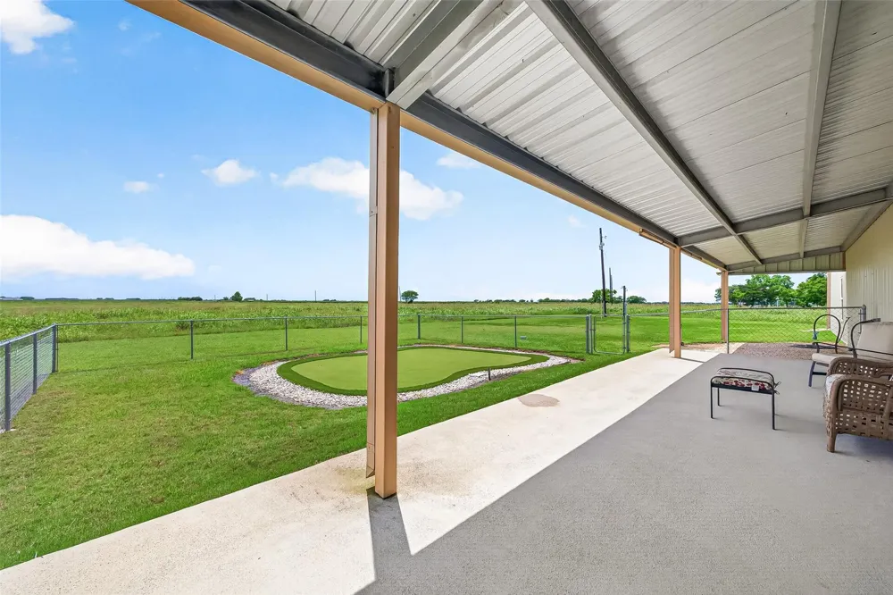 8430 Altimore Road Needville, TX 77461