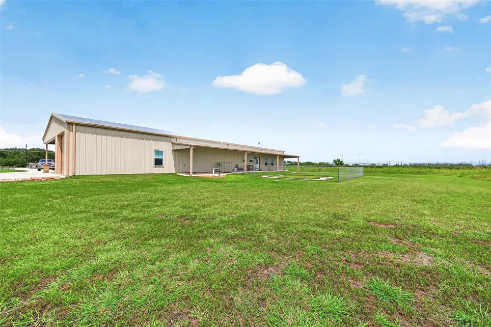 8430 Altimore Road Needville, TX 77461