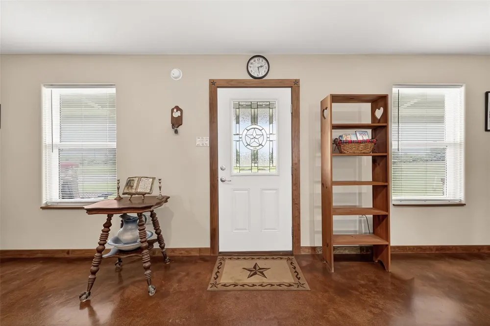 8430 Altimore Road Needville, TX 77461