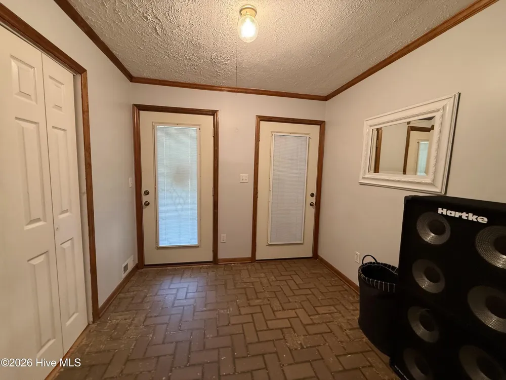 12040 Mccormick Drive Maxton, NC 28364