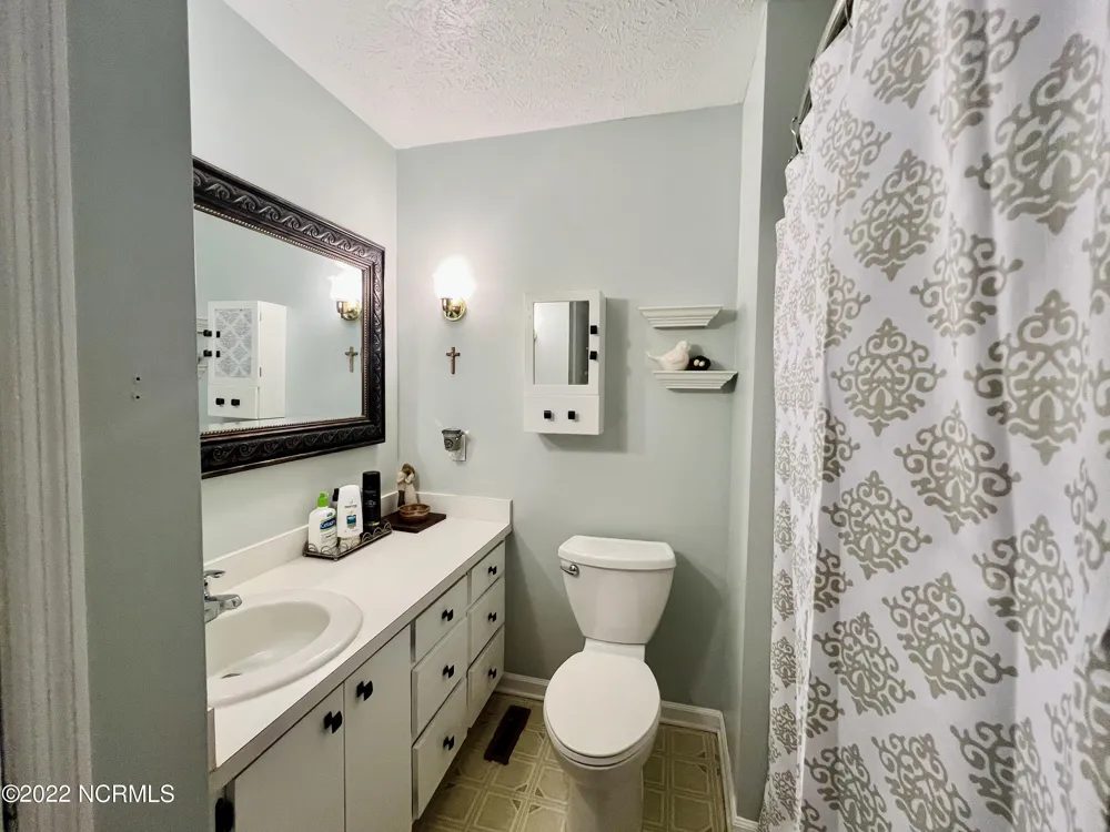 12040 Mccormick Drive Maxton, NC 28364