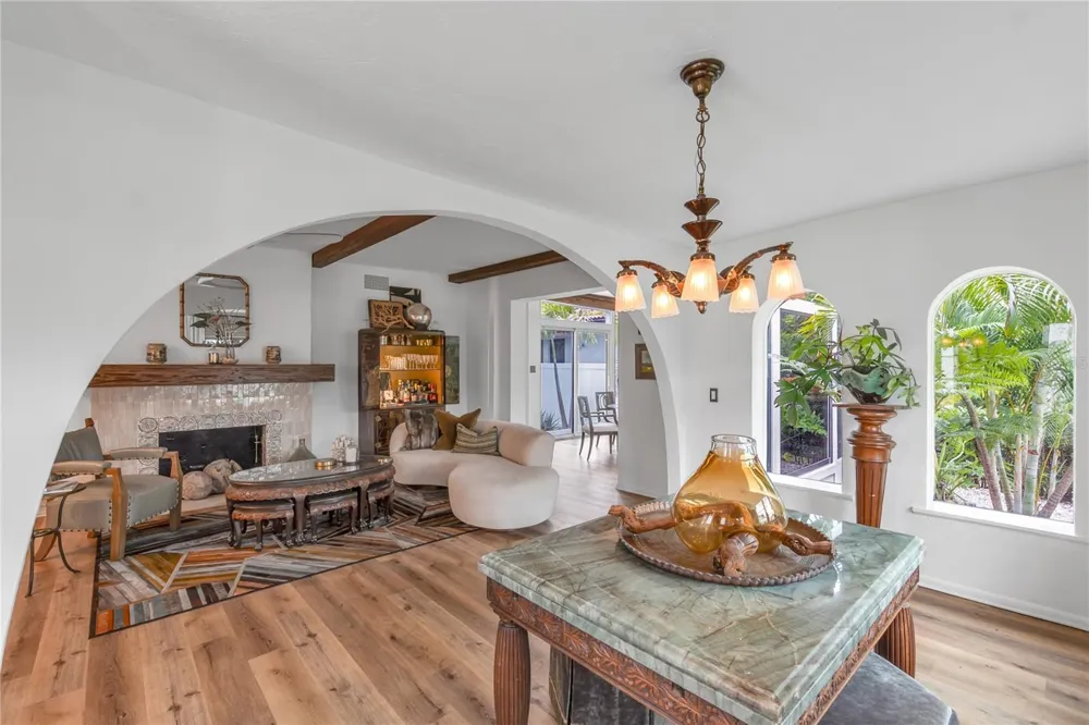 1864 CLEMATIS ST STREET Sarasota, FL 34239