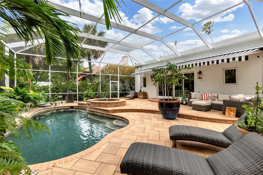 1864 CLEMATIS ST STREET Sarasota, FL 34239