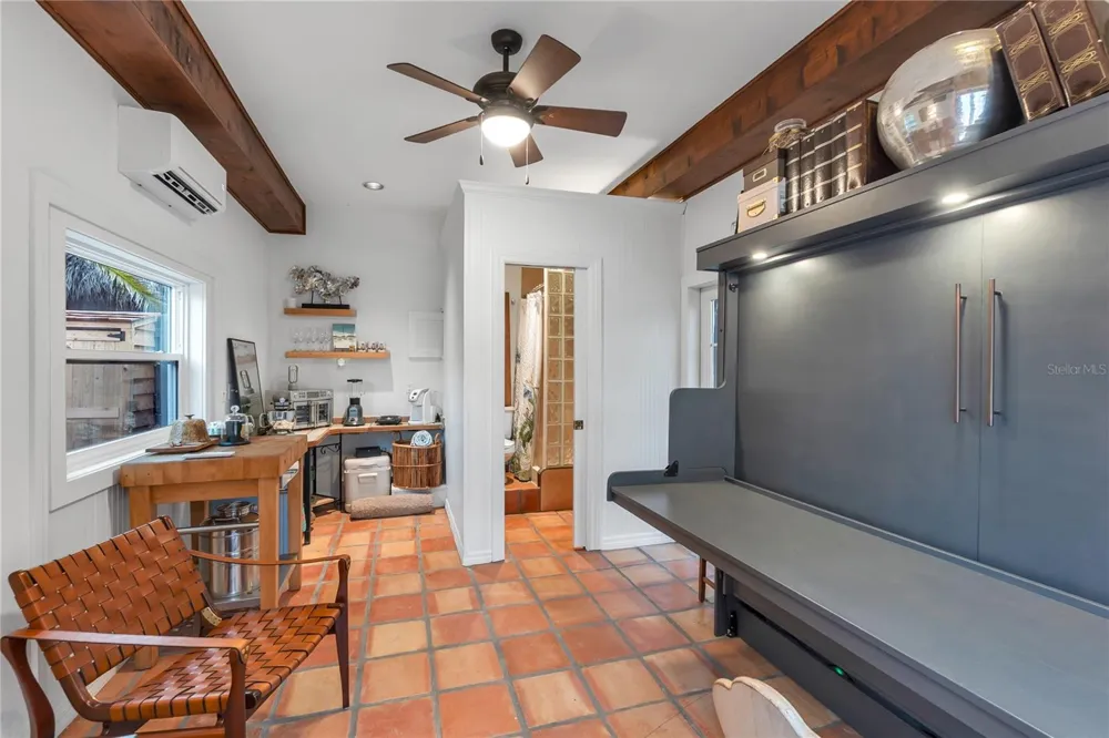 1864 CLEMATIS ST STREET Sarasota, FL 34239