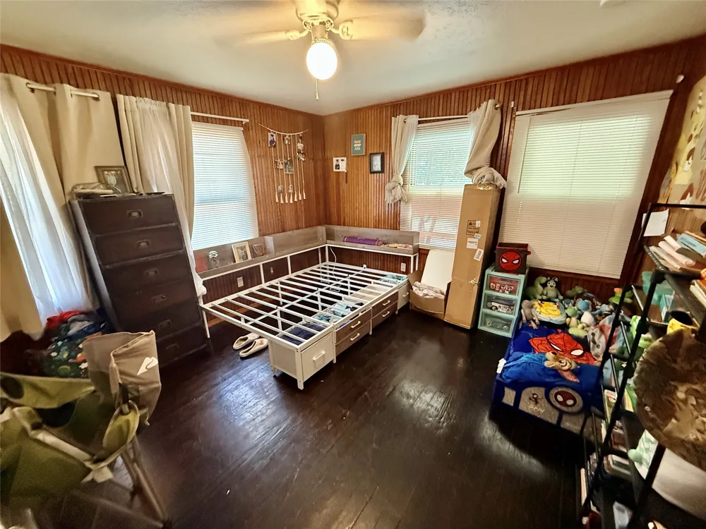 922 Plum Street Graham, TX 76450